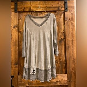 Soft‎ Surroundings, comfort gray, tunic size L